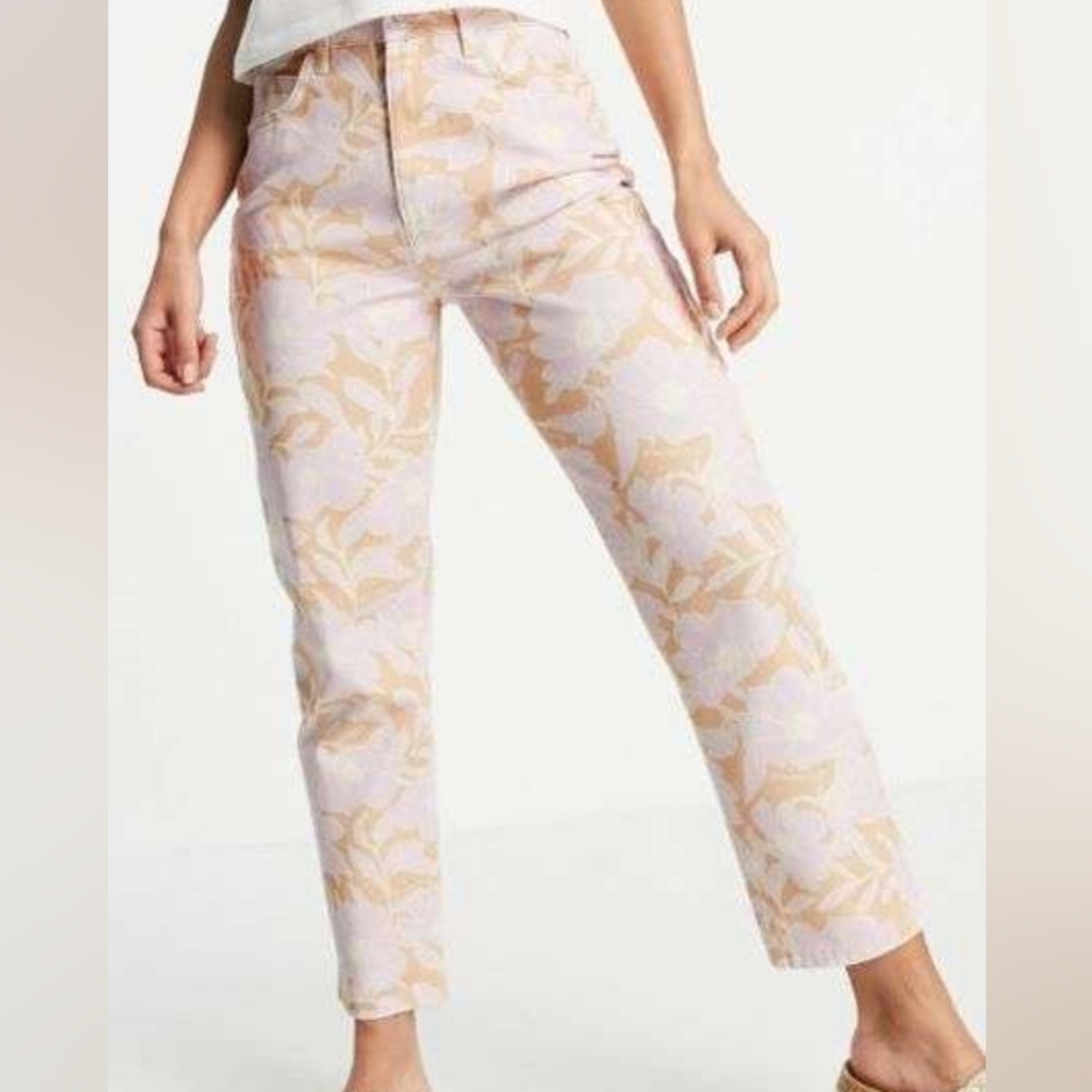 NWT Reclaimed Vintage Inspired Denim Mom Jean in Floral Print sz 26